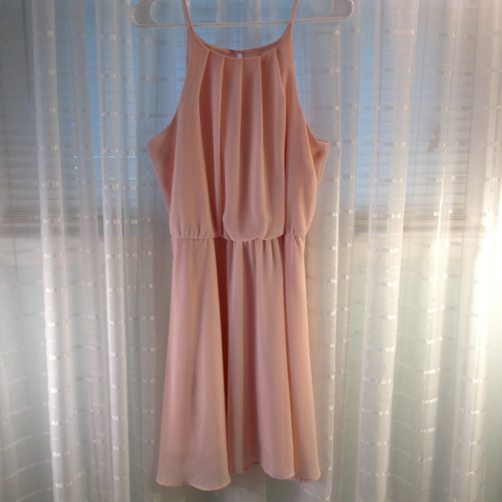 miami   Lg. Sweet pale pink/salmon dress